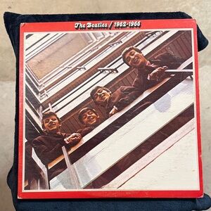 1973 Capitol Records The Beatles 1962-1966 Vinyl Record